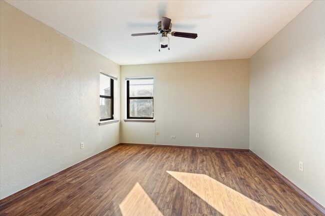 Photo - 3916 SW Mesquite Dr