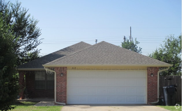 Building Photo - 3 Bed 2 Bath 2 Car Garage in College Park ... Rental