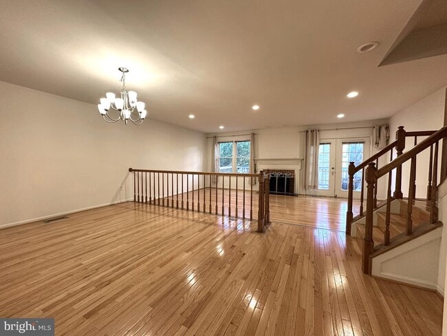 Photo - 6042 Loganwood Dr
