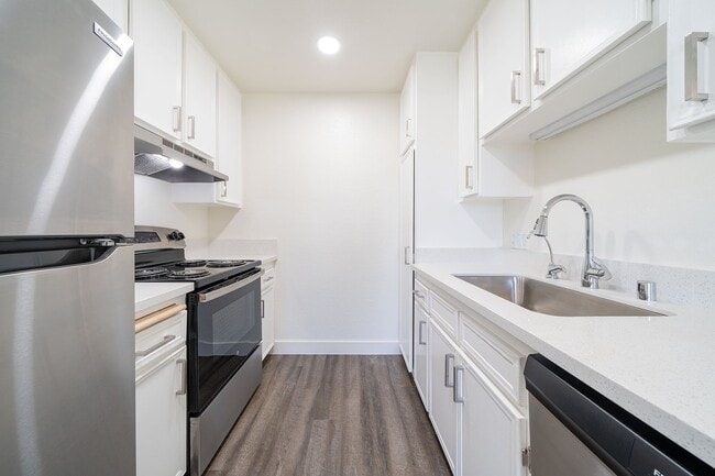 Photo - 1440 Oak Dr Unit A06