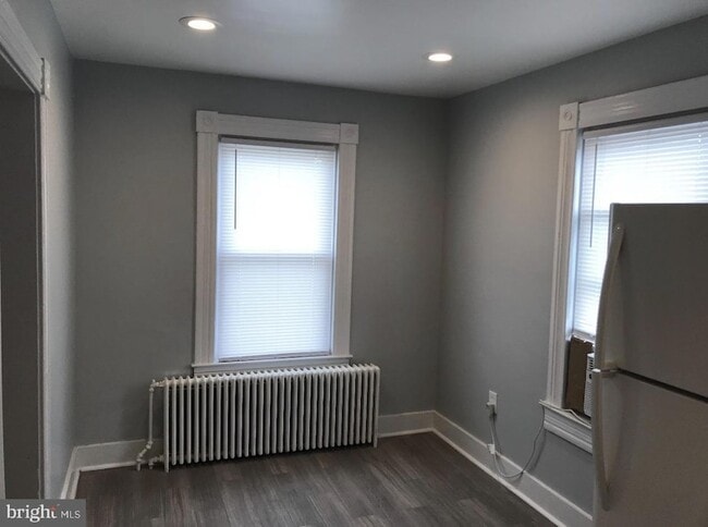 Photo - 120 Second St