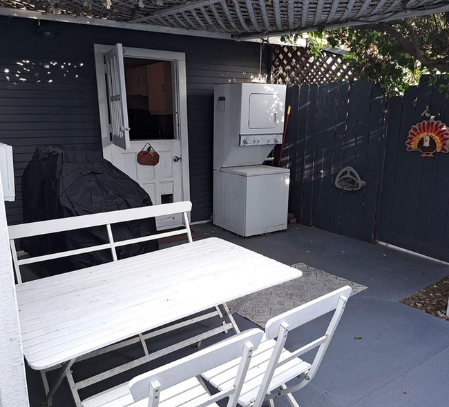 Photo - 313 1/2 5th St