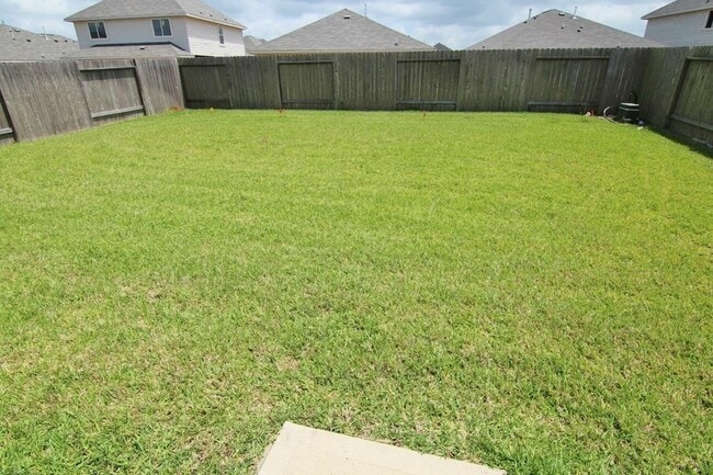 Photo - 16 Leisure Shore Ct