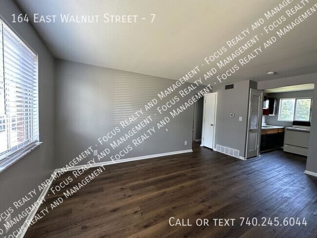 Photo - 164 E Walnut St Unit 7