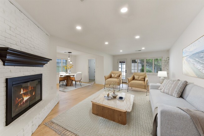 Photo - 5946 Valkeith Dr