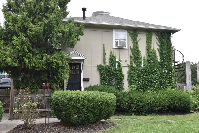 Photo - 661 S Lake Shore Dr