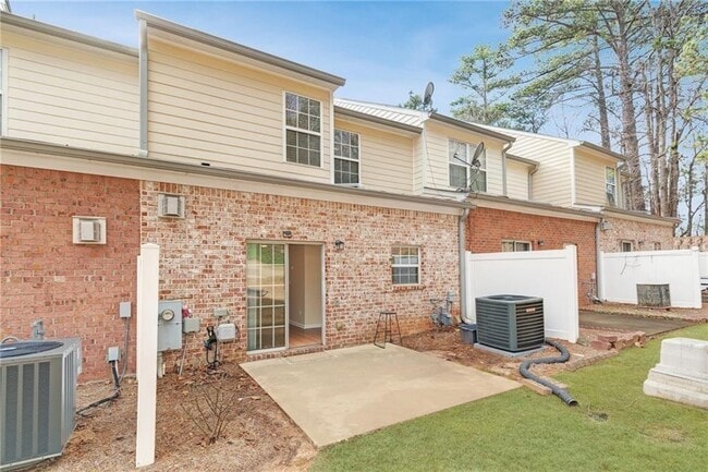 Photo - 1102 Pleasant Oaks Ct