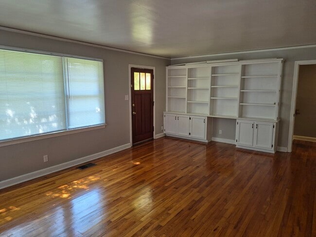 Photo - 1129 Magnolia Dr