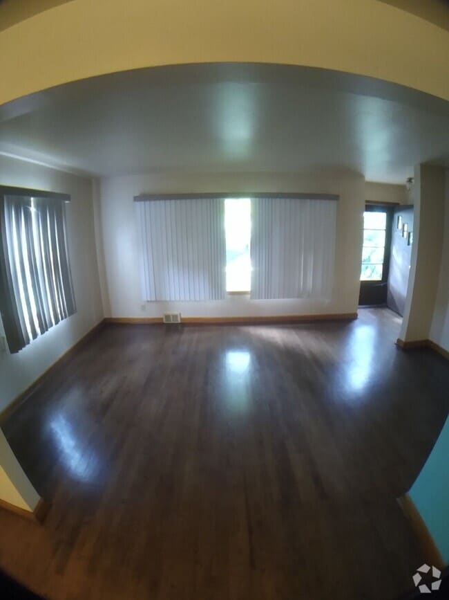 Building Photo - 326 N 68th St Rental