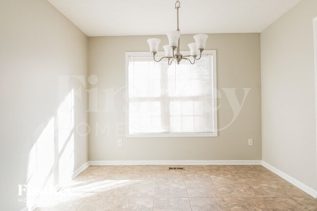 Photo - 279 Pine Needle Trail