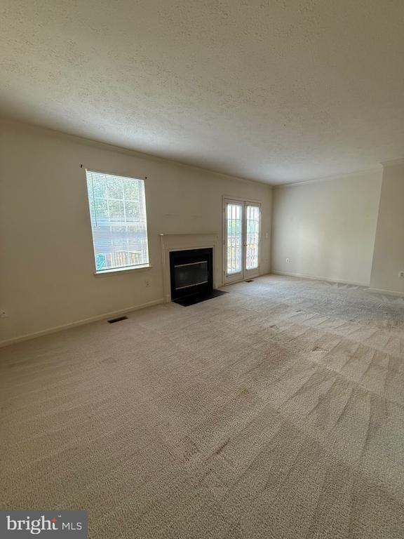 Photo - 105 W Park Dr