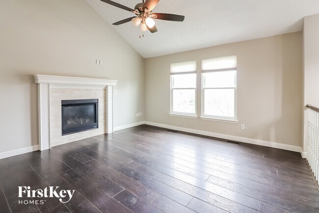 Photo - 412 N Crest Dr