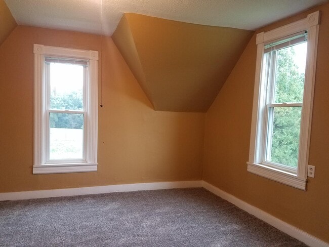 Photo - 18407 Green Rd