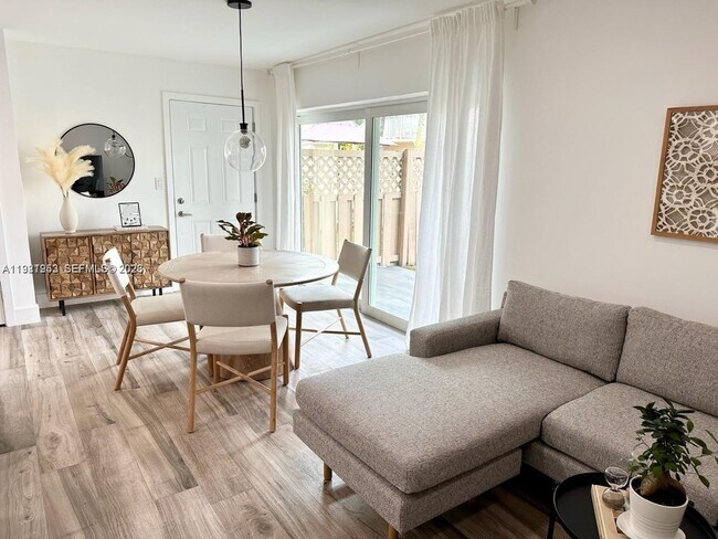 Photo - 4544 NW 79th Ave Unit 1F