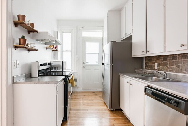 Photo - 4629 Rue Ontario E Unit ID1061579P