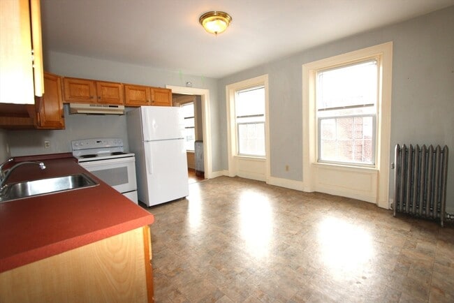 Photo - 122 Elm St Unit C