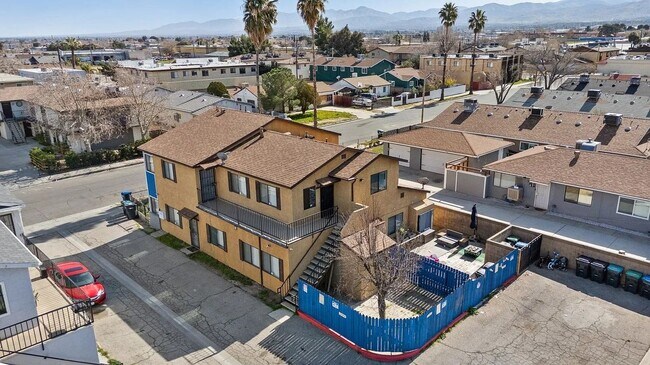 38501 Larkin Ave Unit 4