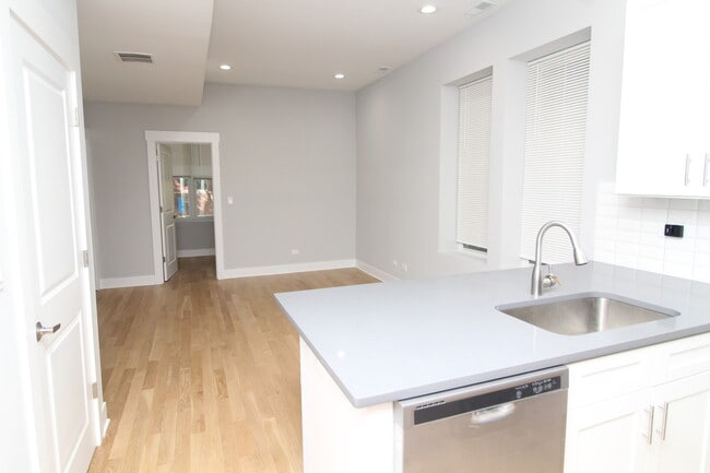 Photo - 1411 W Taylor St Unit 2F