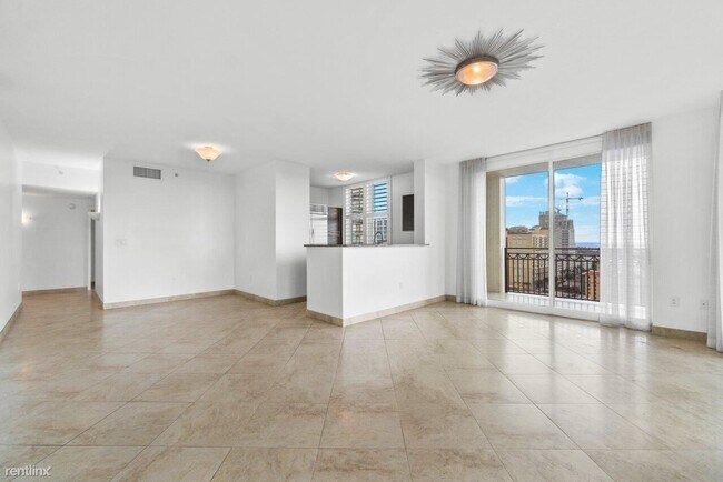 Photo - 3 br, 2 bath Condo - 550 Okeechobee Blvd A... Unidad Apt 1723