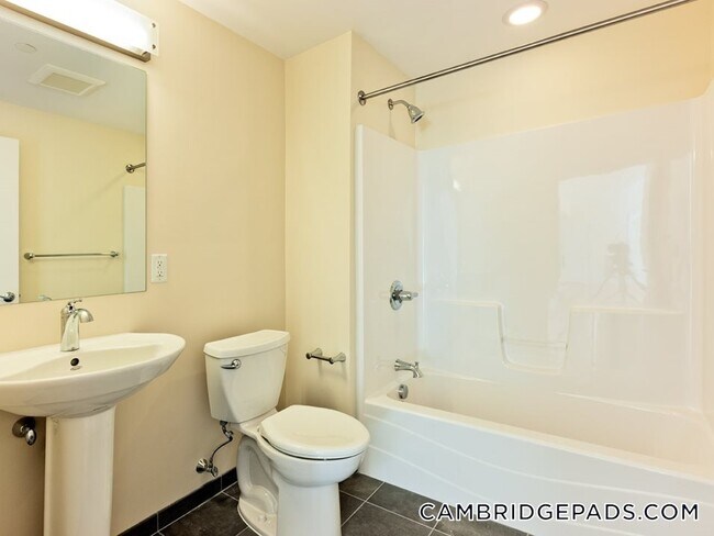Photo - 7 Cameron Ave Apartment Unit 404