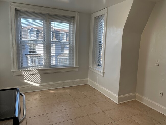 Photo - 1700 U St NW Unidad 3
