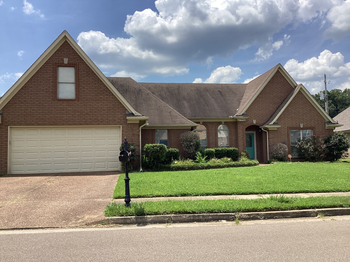 Photo - 1449 Albon Dr