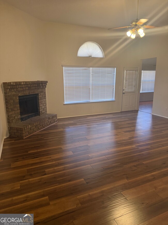 Photo - 4310 Wesley Way