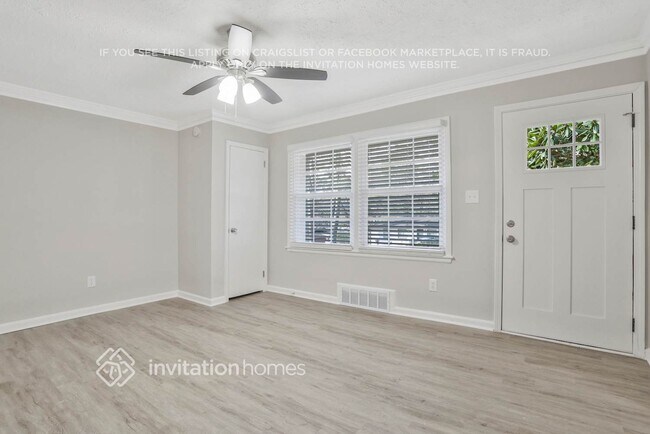 Photo - 2376 Springdale Rd SW