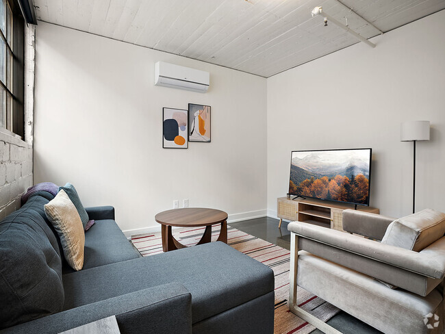 Building Photo - 608 N 3rd St Unit ID1060835P Rental