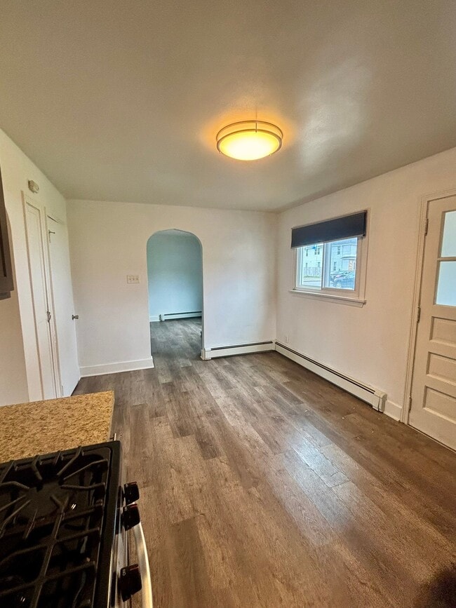 77 Laverack Ave