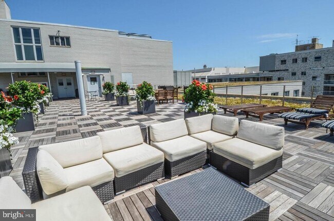 Photo - 2475 Virginia Ave NW Unidad 908