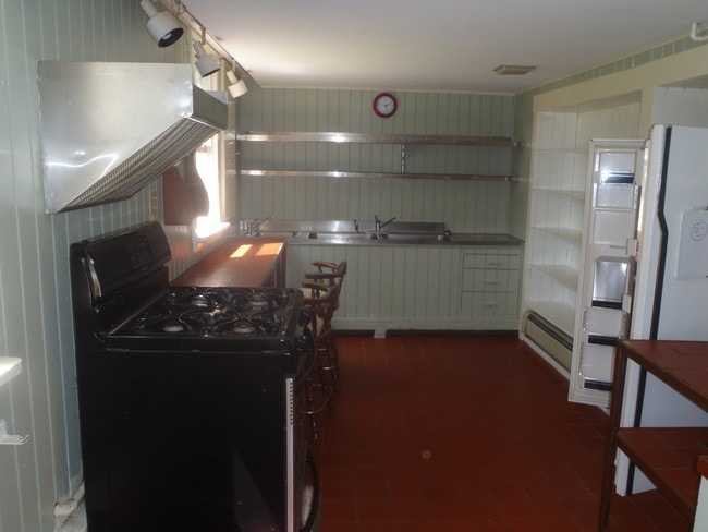 Photo - 202 Howard St Unit 1