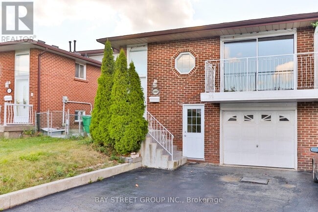 Photo - 489 Fergo Ave
