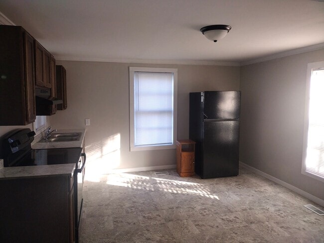 Photo - 2117 Henry St