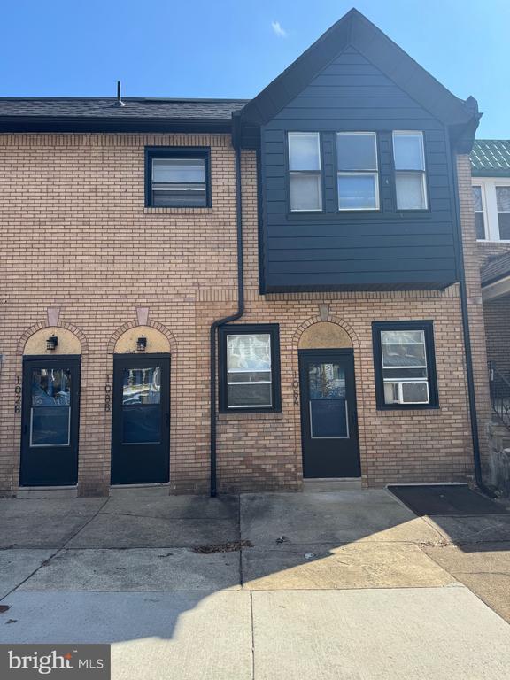 Photo - 102-8 W Sedgwick St Apartment Unit B