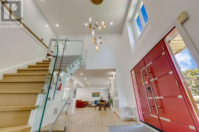 Photo - 814 Calder Rd