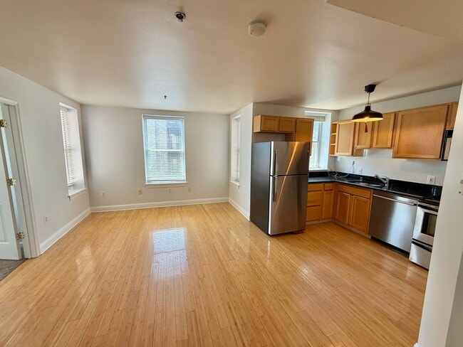 Photo - Great 1 bed 1 bath in Eckington/Bloomingdale at the Madison Condominiums Unidad 205