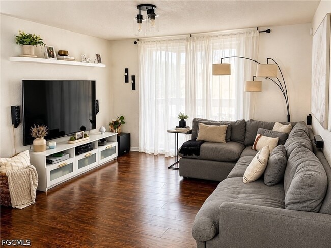 Building Photo - 13545 Eagle Ridge Dr Unit 825