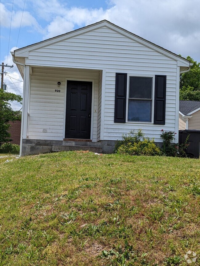 Building Photo - Cute House