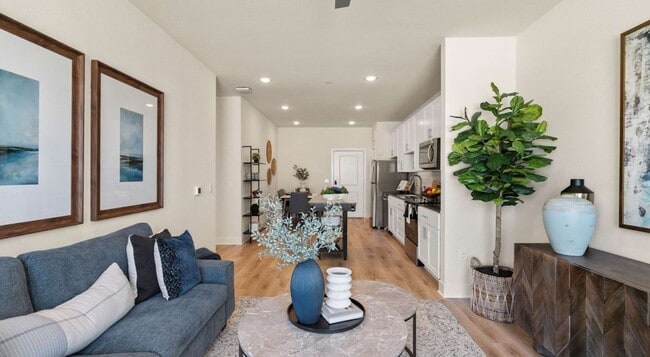 4710 Old Decatur Rd Unit 3308
