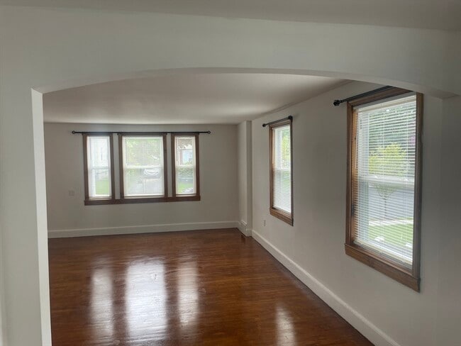 Photo - 80 Gladeside Ave Unidad 1