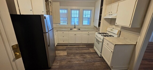 Building Photo - 33 Harbor St Unit 1R