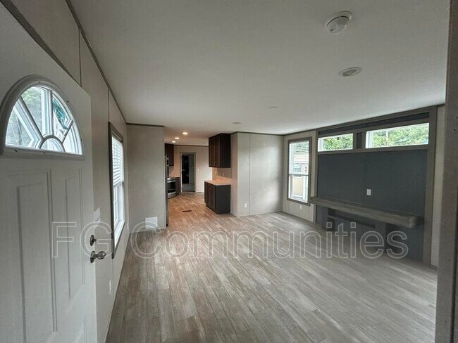 Photo - 129 Sides Meadow Dr