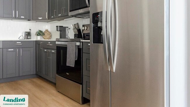 Photo - 650 N Main St Unidad 202