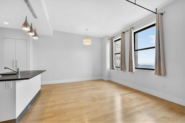 Photo - 4 Beacon Way Unidad 1007