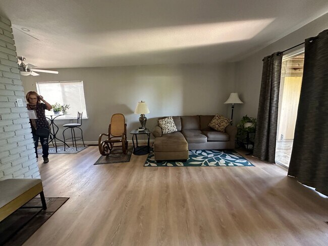 Photo - Adorable 3 bedroom home in Raleigh Heights