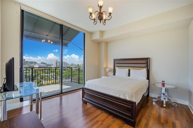 Photo - 1300 Ponce de Leon Blvd