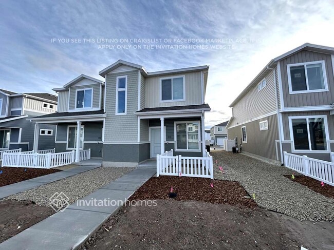Photo - 108 N Riverside Dr