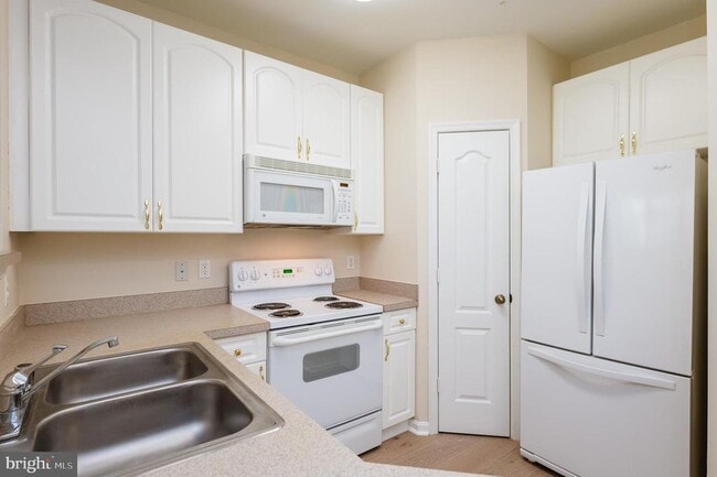 Photo - 400 Symphony Cir Unit 251D