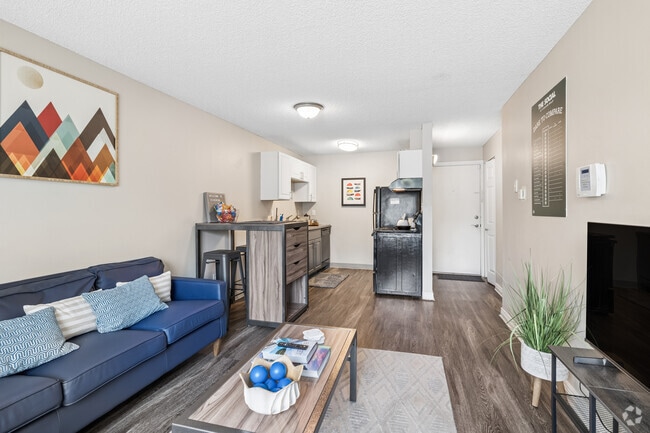 Paragon Renovated Furnished 1BR, 1BA - 600SF - Living Room